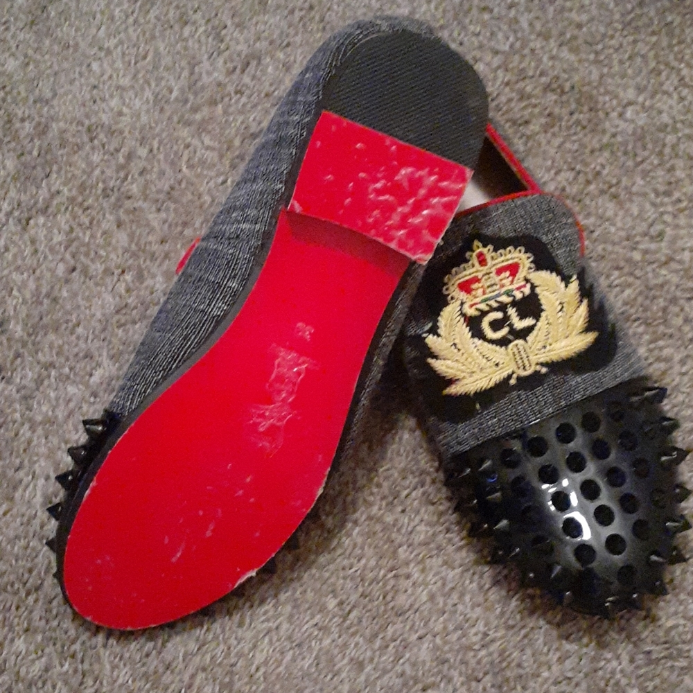 Shoes - Picture 5 of 9
